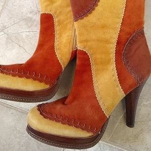 Unique Vince Camuto Women Boots Size